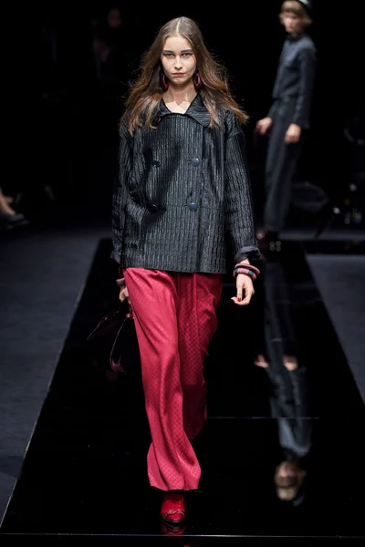Look 27